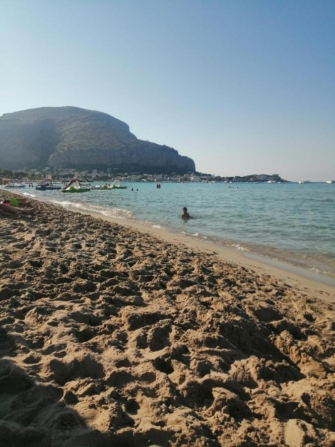 Вилла Casa Vacanza Mondello Relax Палермо Экстерьер фото